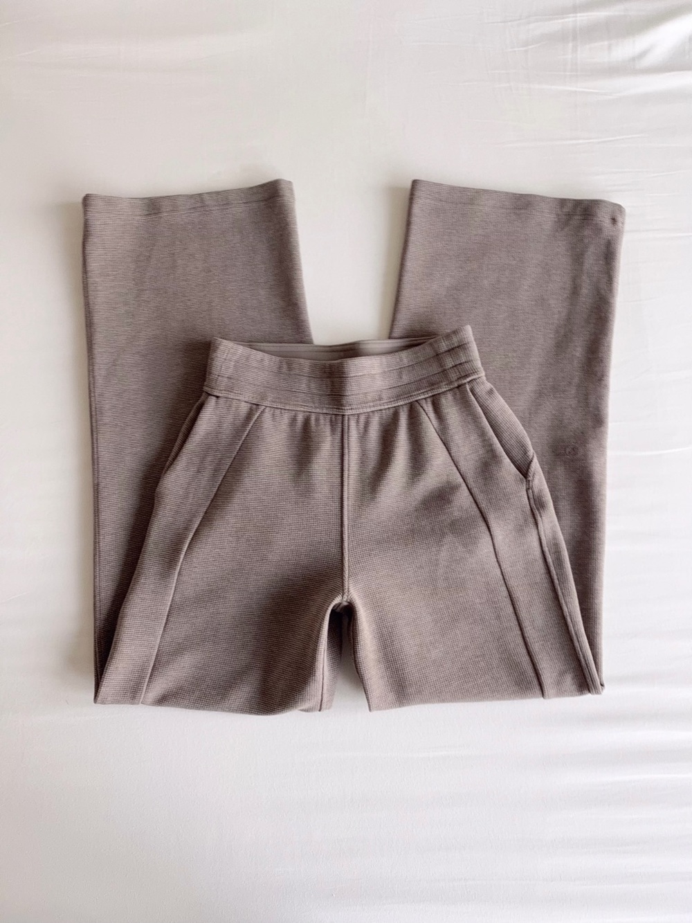 lululemon Scuba Mid-Rise Wide-Leg Pant Waffle Heathered Warm Ash Grey XXS